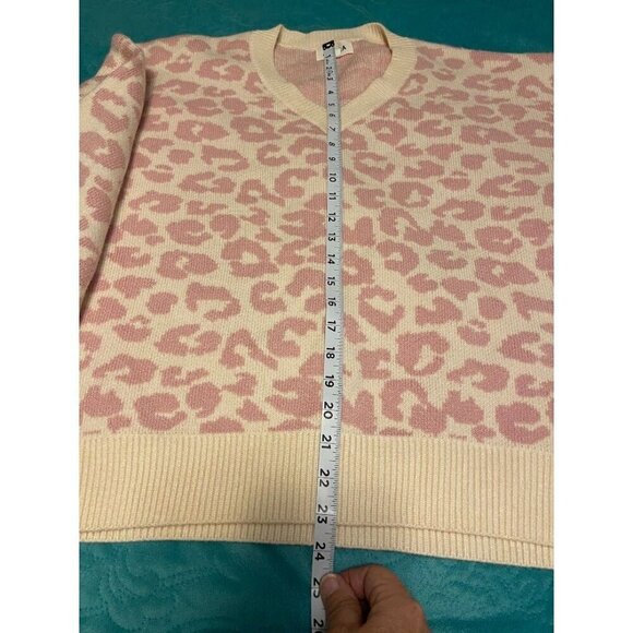 Adora Womens Small Leopard Print Sweater 50% Viscose 28% Nylon & 22% Polyester P - Picture 6 of 13